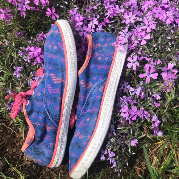 Kids Keds Size 1 - Picture 2 of 4